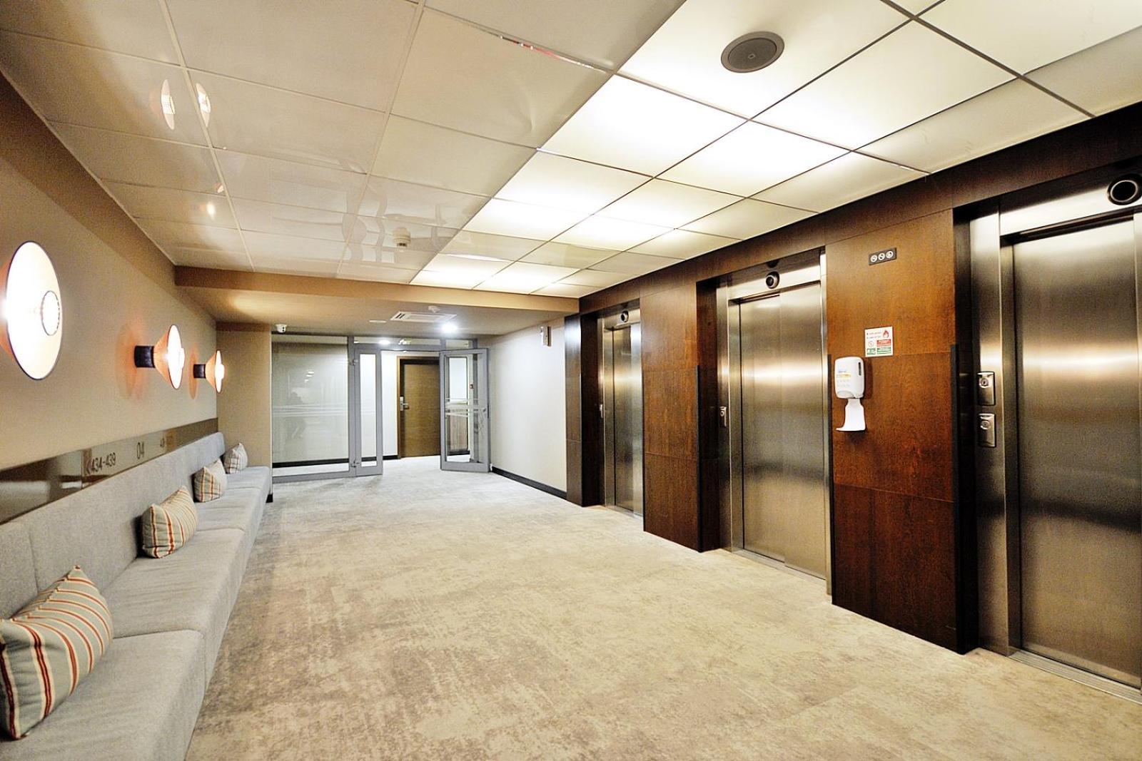 118 W Pieciogwiazdkowym Hotelu Plaza 200 M Dobruk Apartamenty Prywatny *