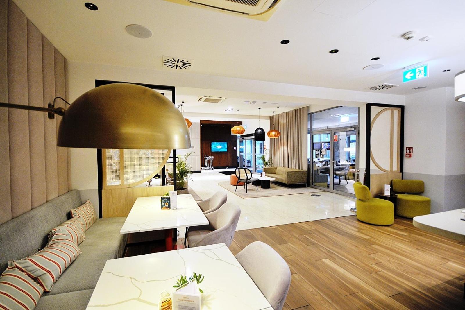 118 W Pieciogwiazdkowym Hotelu Plaza 200 M Dobruk Apartamenty Prywatny Kolobrzeg