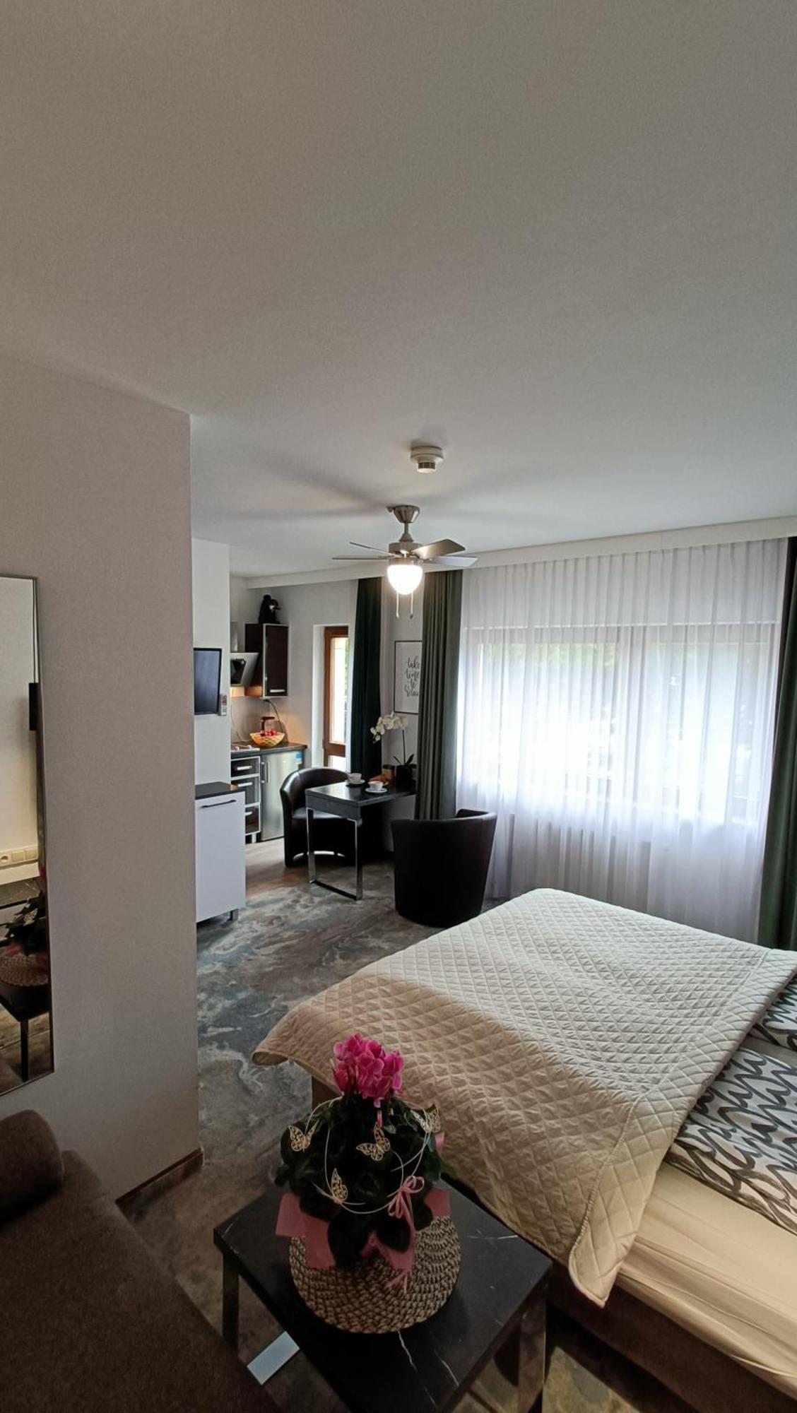 118 W Pieciogwiazdkowym Hotelu Plaza 200 M Dobruk Apartamenty Prywatny *