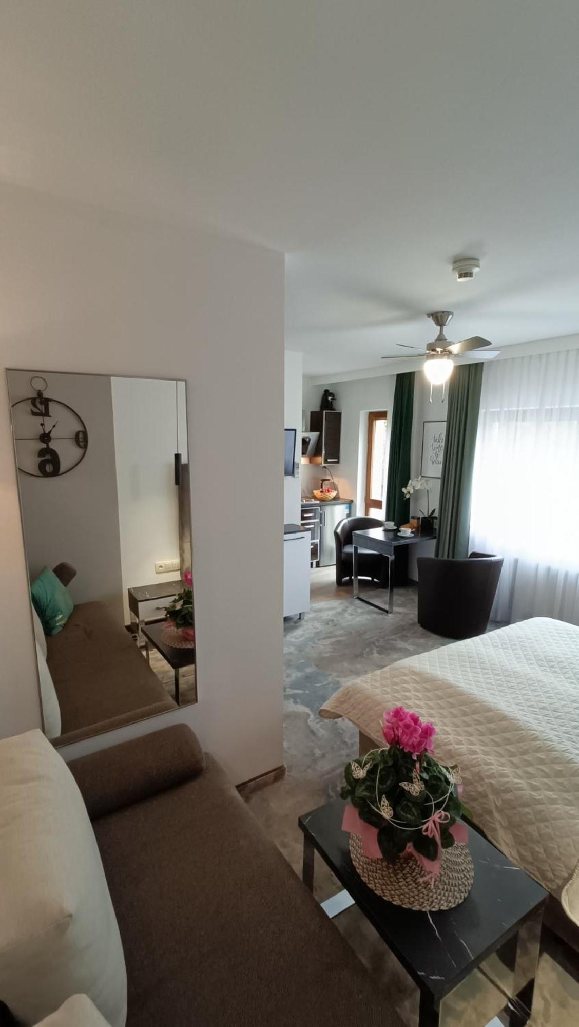 118 W Pieciogwiazdkowym Hotelu Plaza 200 M Dobruk Apartamenty Prywatny Apartment Kolobrzeg