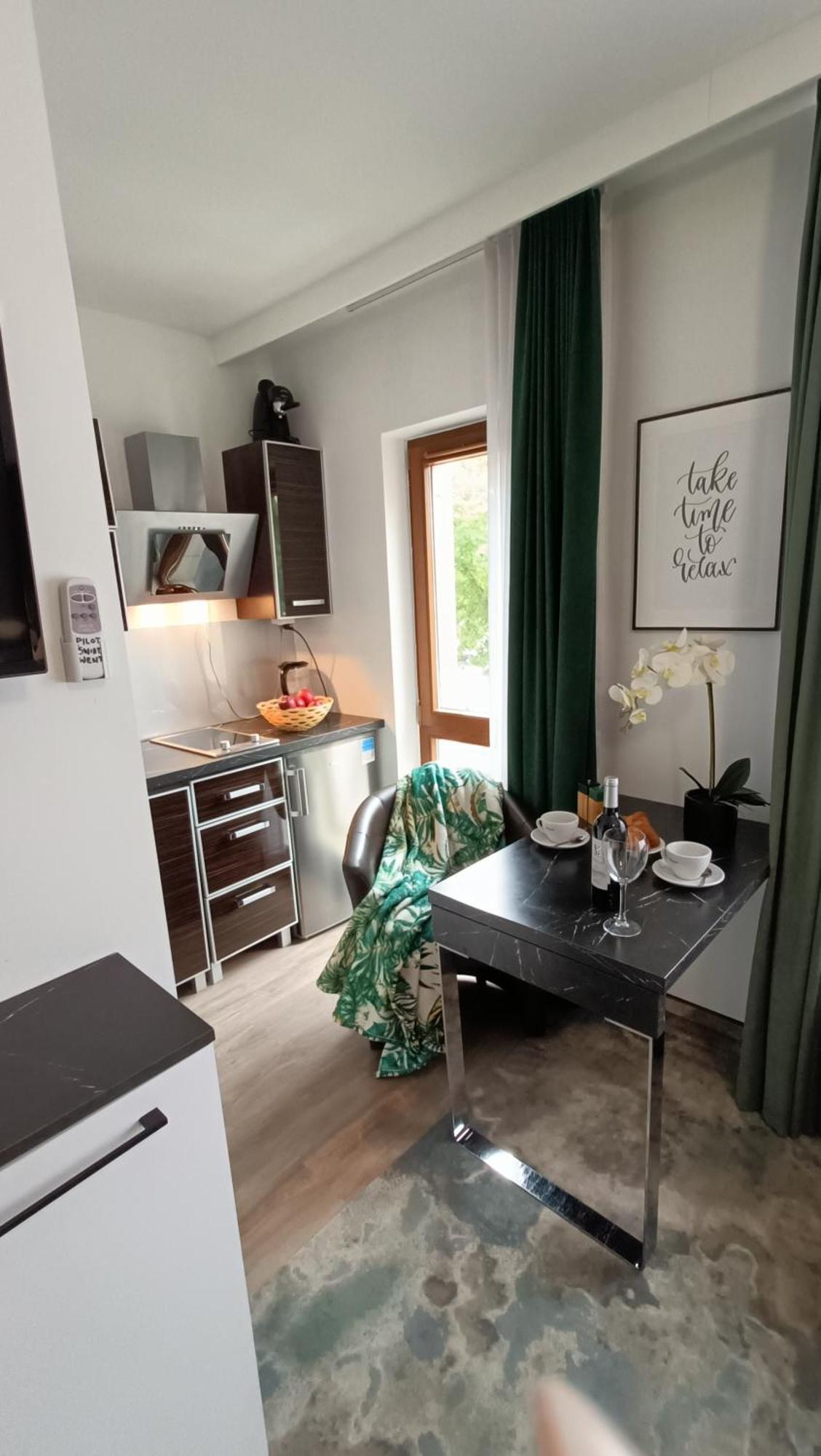 Apartment 118 W Pieciogwiazdkowym Hotelu Plaza 200 M Dobruk Apartamenty Prywatny *